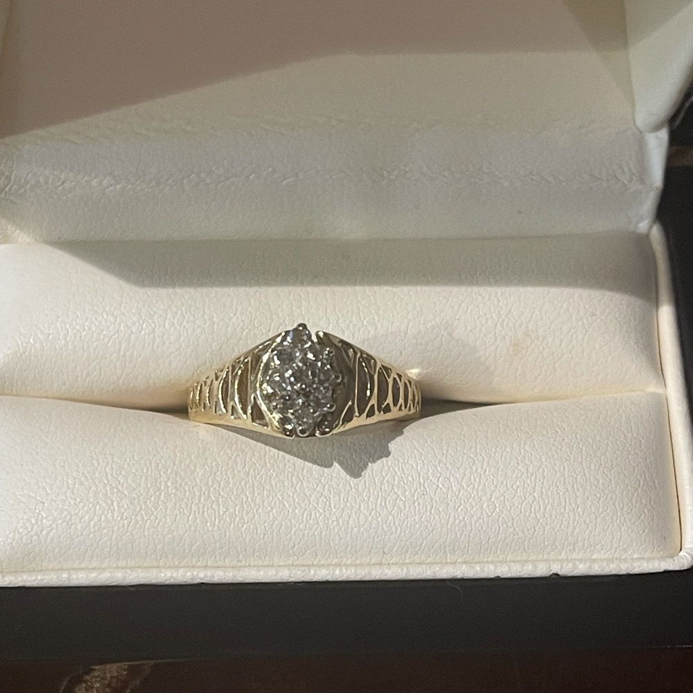 14k Diamond Cluster Ring